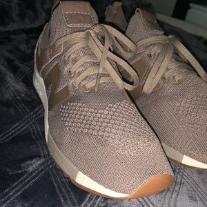 New Balance 247 REV Lite